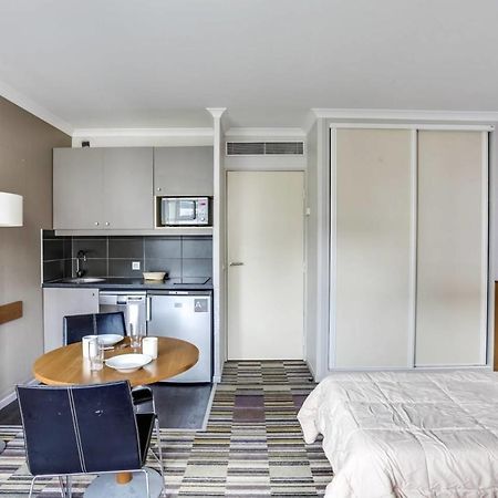 Guestready - Studio Cosy Pres Du Metro Issy-les-Moulineaux Exterior foto