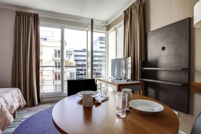 Guestready - Studio Cosy Pres Du Metro Issy-les-Moulineaux Exterior foto